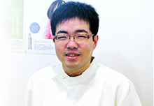 院長 小安信吾